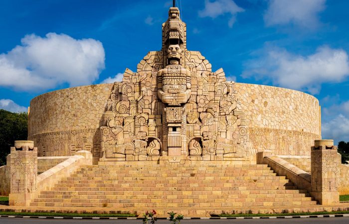 Mérida ciudad segura, monumento a la patria, Yucatán